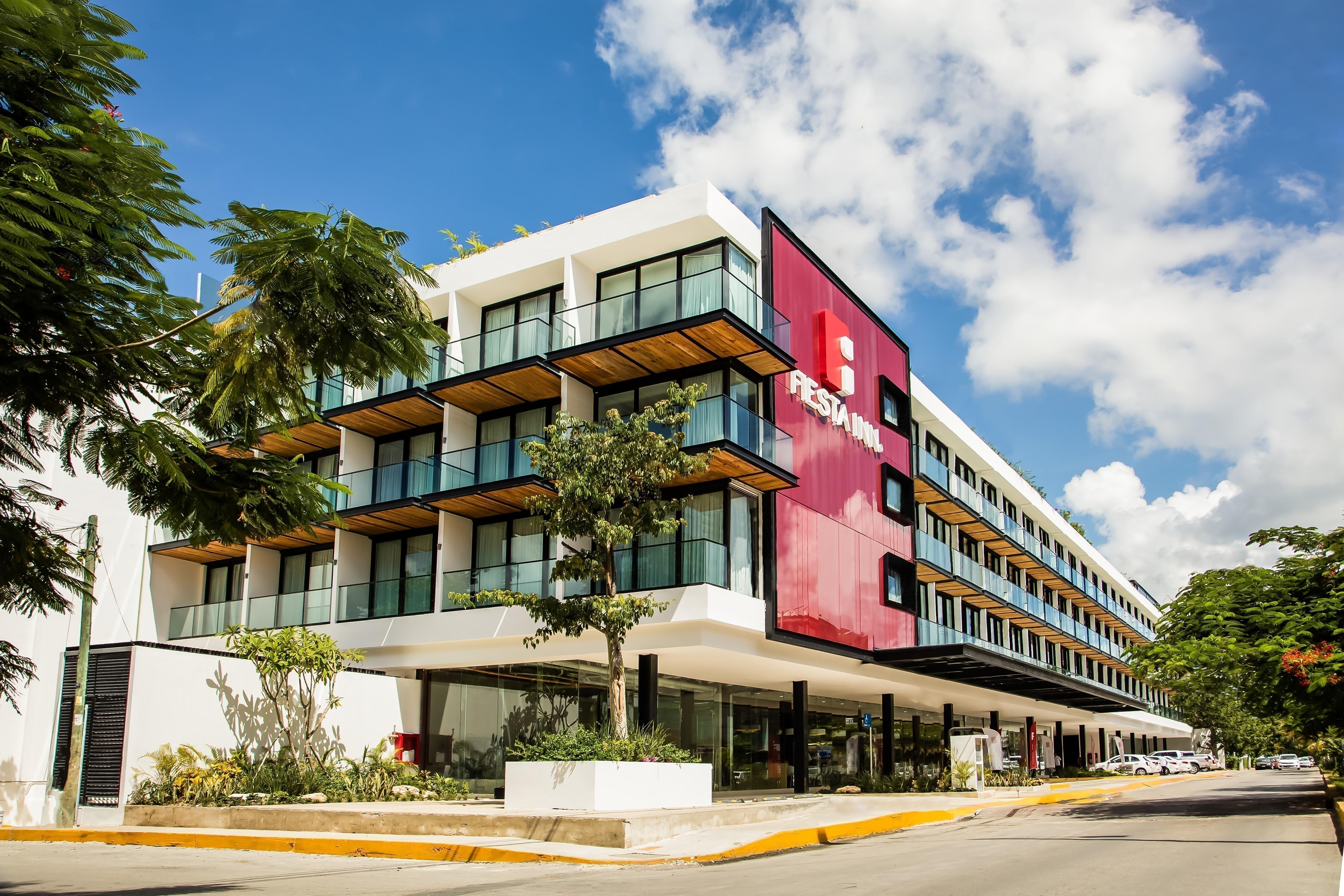 Fiesta Inn Playa Del Carmen Exterior foto